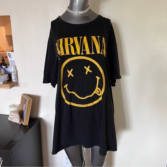 NIRVANA Tops - NIRVANA | Black & yellow retro rock band oversized t-shirt dress